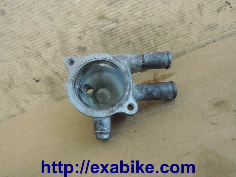 thermostat case Honda VT 600 Shadow - photo 2