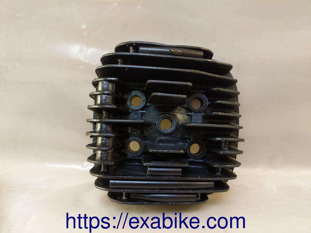cylinder head Yamaha DT 125 - photo 1