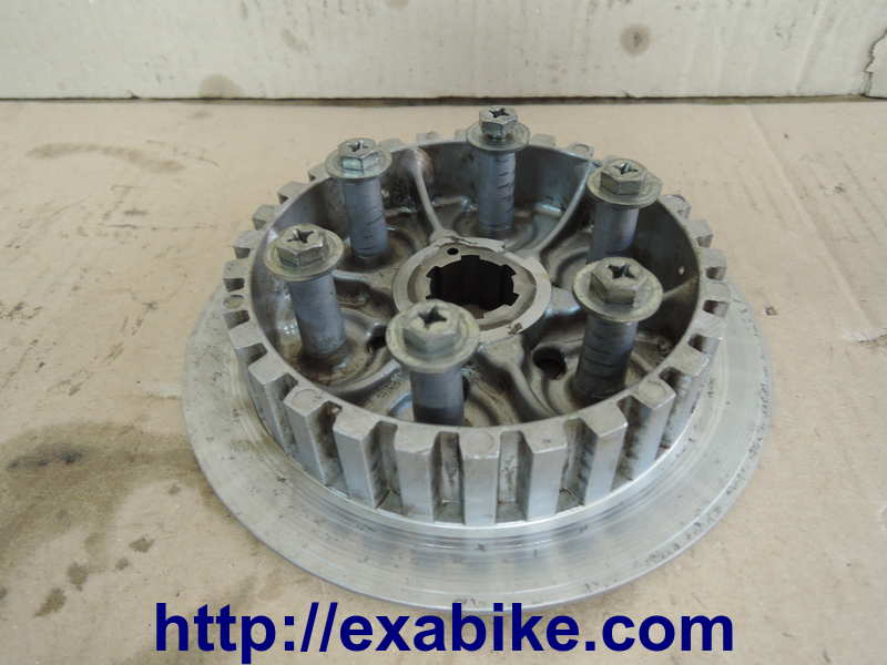 noix d'embrayage Yamaha XS 400 - photo 1