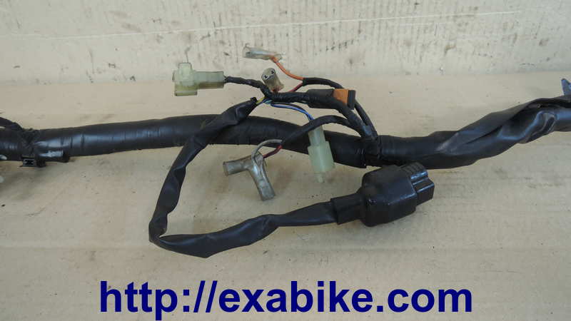 faisceau electrique Yamaha FZS 600 Fazer - photo 4