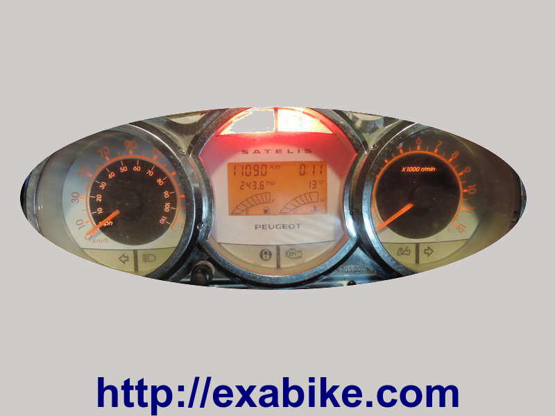 dashboard Peugeot 125 Satelis - photo 3