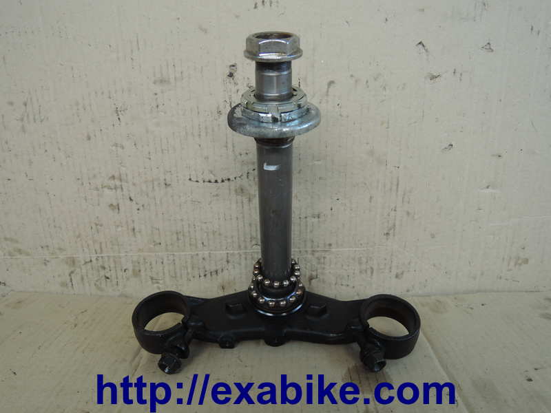 té inférieur Honda VFR 750 - photo 1