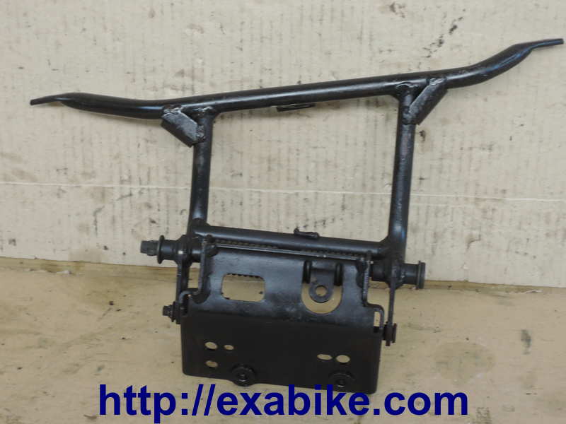 seat bracket Honda FES 125 Pantheon - photo 1