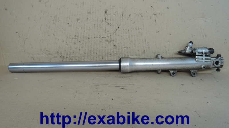 fork, right Yamaha XVZ 1200 Venture - photo 1
