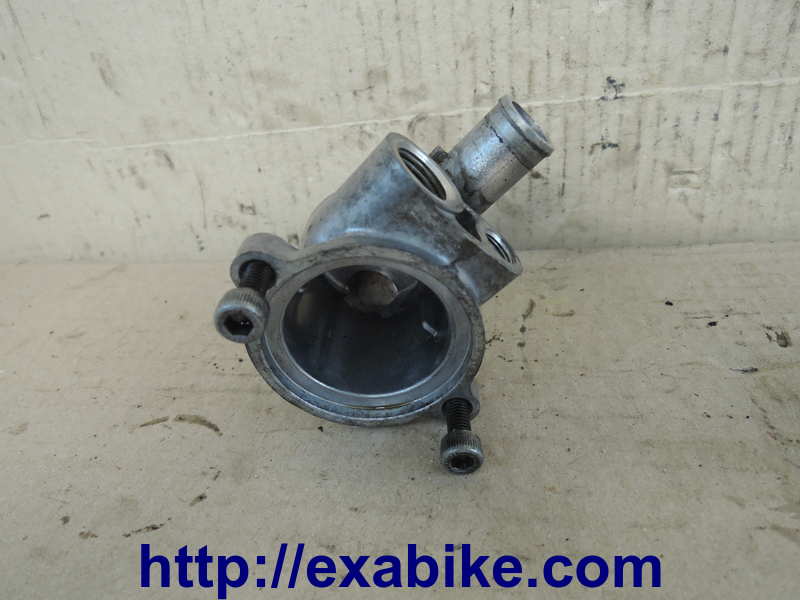thermostat case Yamaha 600 FZR - photo 1
