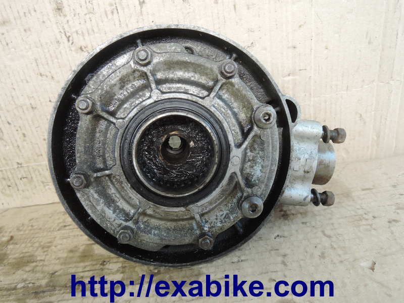 final gear case Yamaha XJ 750 - photo 2