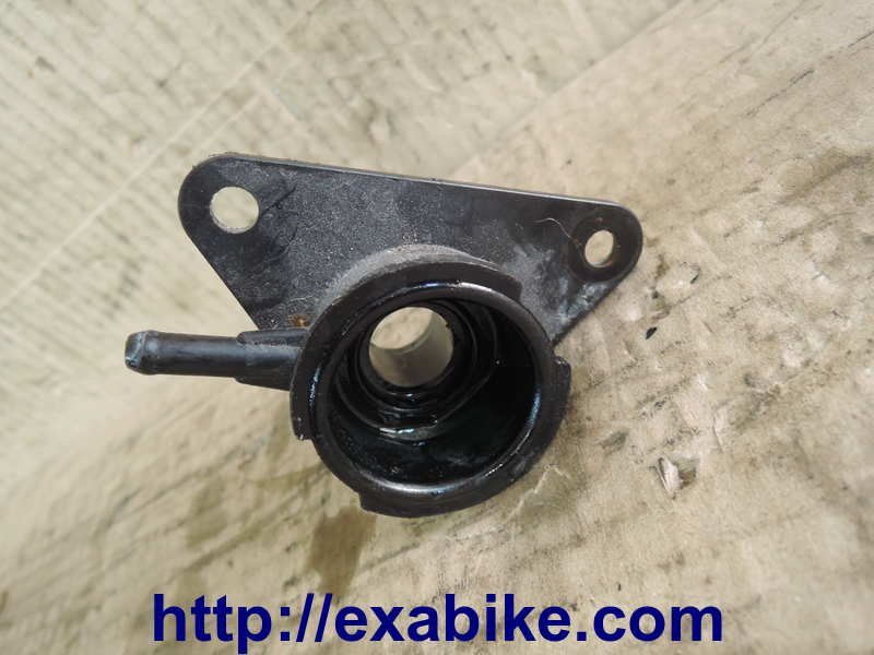 cap hose Suzuki GSR 600 - photo 1