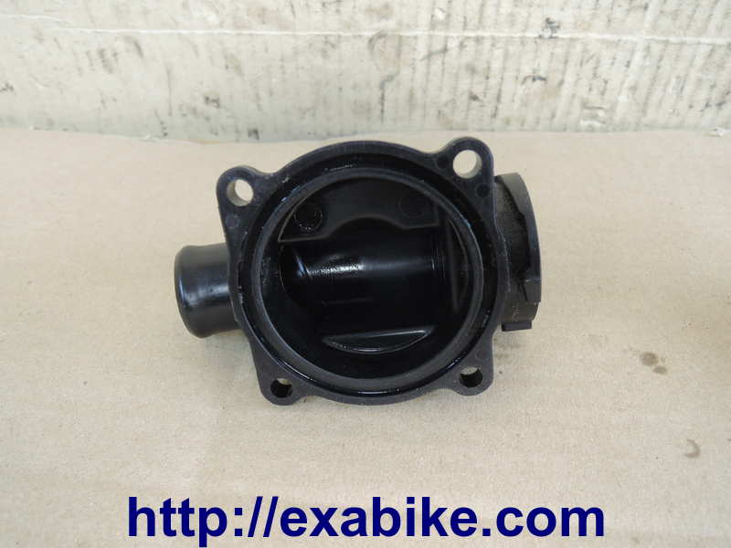 thermostat cover Kawasaki Z 750 - photo 2