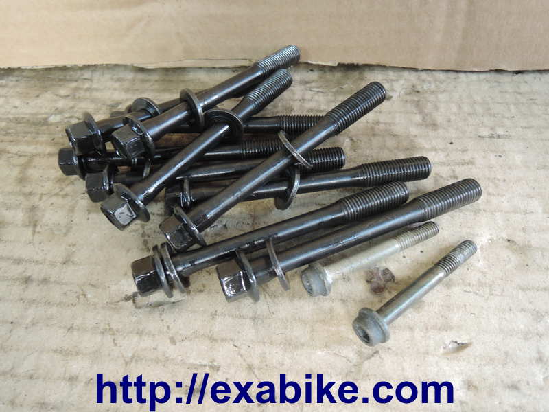 cylinder head screws Suzuki GSR 600 - photo 1