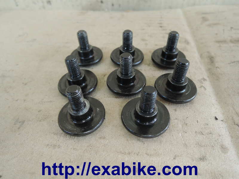 cylinder head covers screws Suzuki TL 1000 S - photo 1