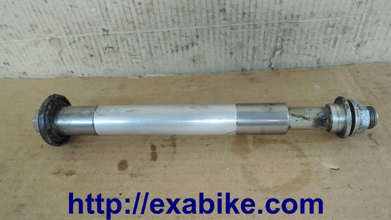 axe de bras oscillant Kawasaki ZX6R - photo 1