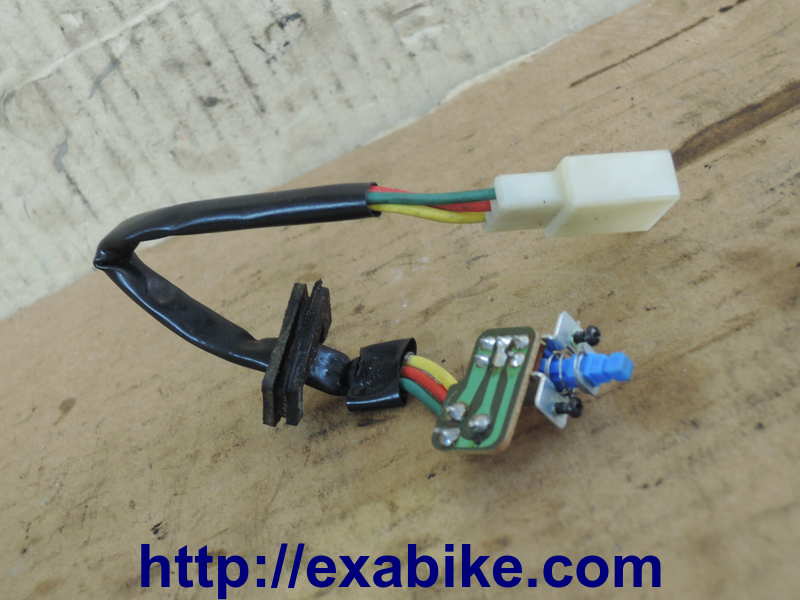 bouton switch Kawasaki GPZ 550 - photo 1
