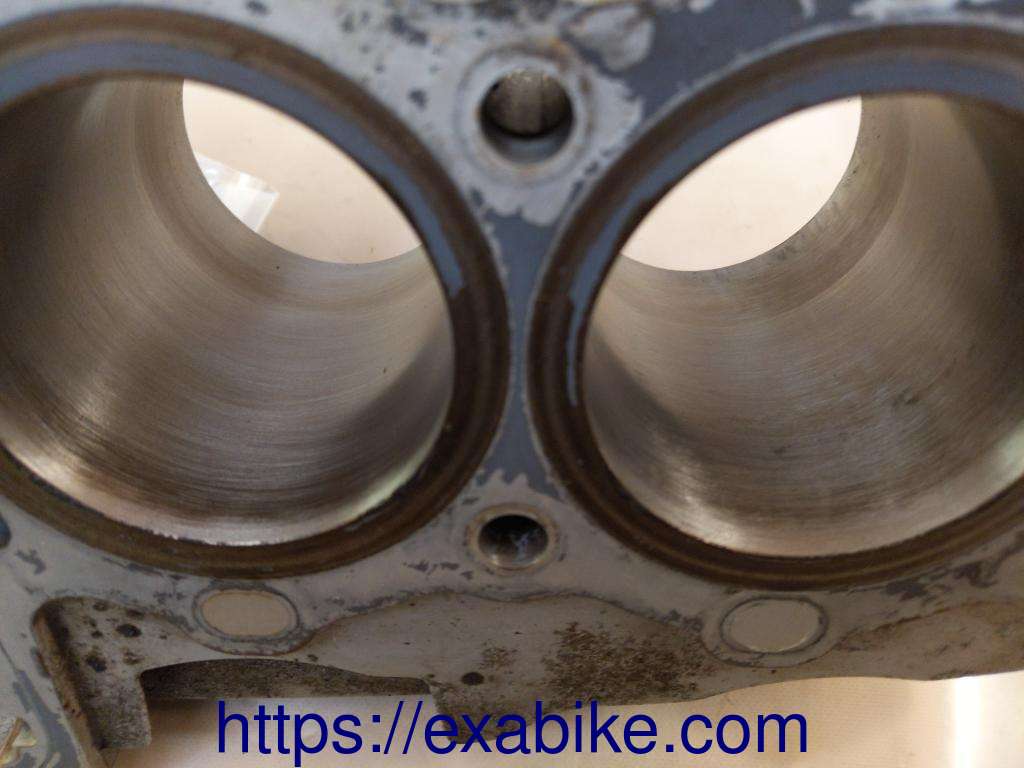 cylinders Honda CB 750 Seven Fifty - photo 3