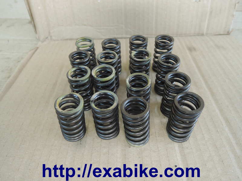 spring valve Suzuki GSR 750 - photo 1
