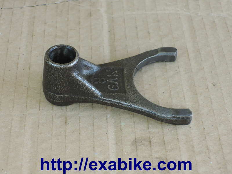 fourchette de boite droite Honda CBR 900 - photo 1