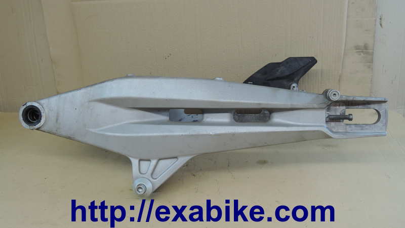 swingarm Aprilia 750 Dorsoduro - photo 3