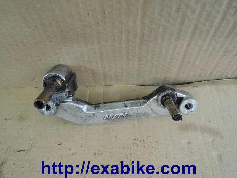 rear caliper bracket Suzuki 400 Burgman - photo 1