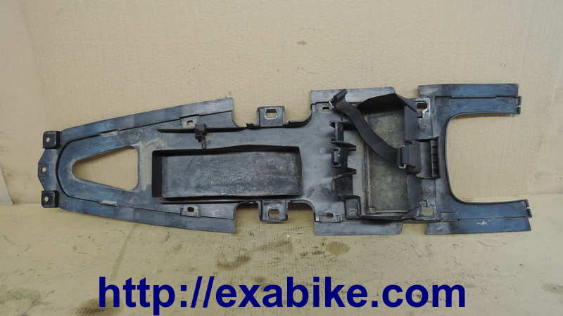rear fender Yamaha 125 YZF-R - photo 2