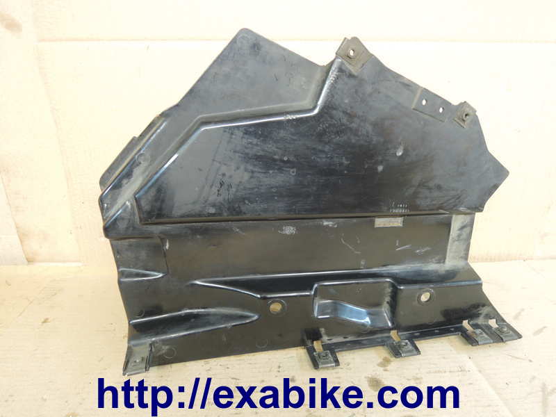inside panel, left Yamaha XVZ 1300 Venture - photo 1