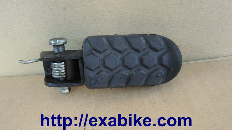 footrest, front right Yamaha XTR 125 - photo 1