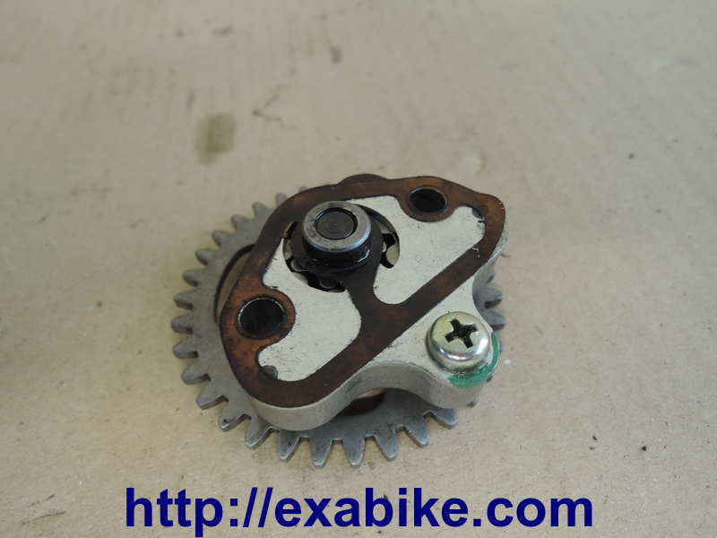 oil pump Yamaha XTR 125 - photo 2
