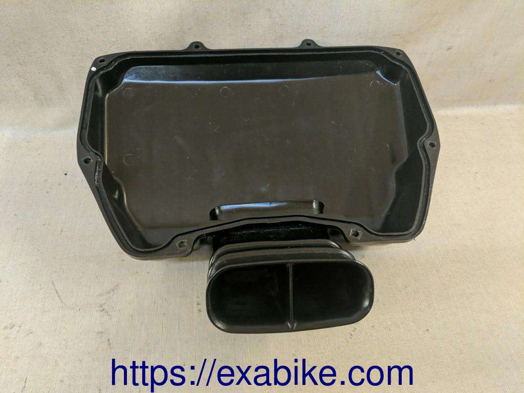 air cleaner cover Honda VFR 750 - photo 2
