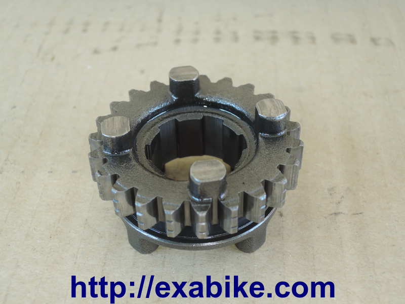 pignon balladeur 23 dents Honda 80 CR - photo 1