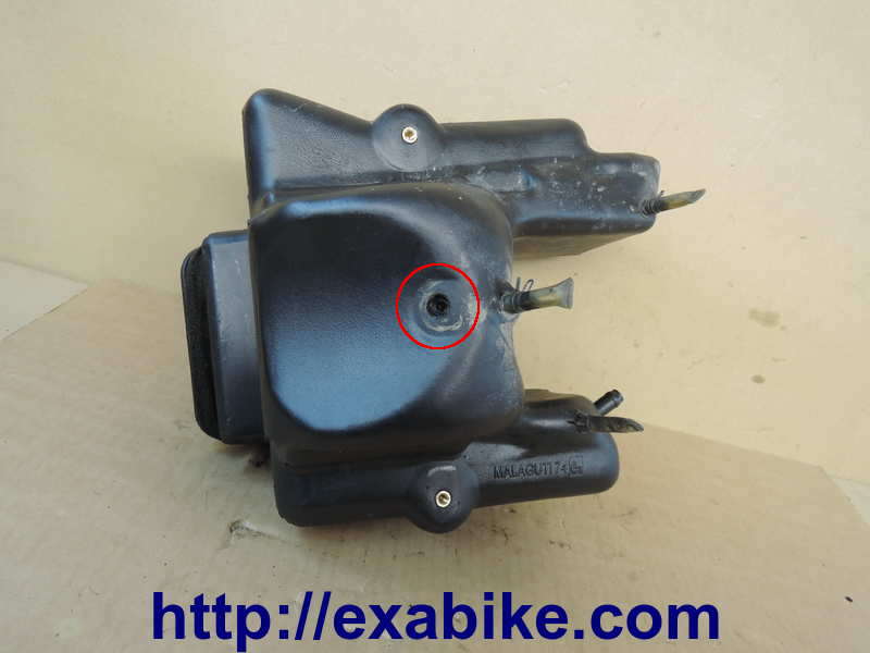 air cleaner case Yamaha XTR 125 - photo 3
