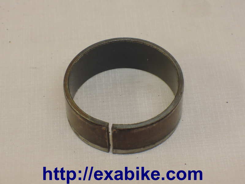 guide bush Kawasaki GPZ 500 - photo 1