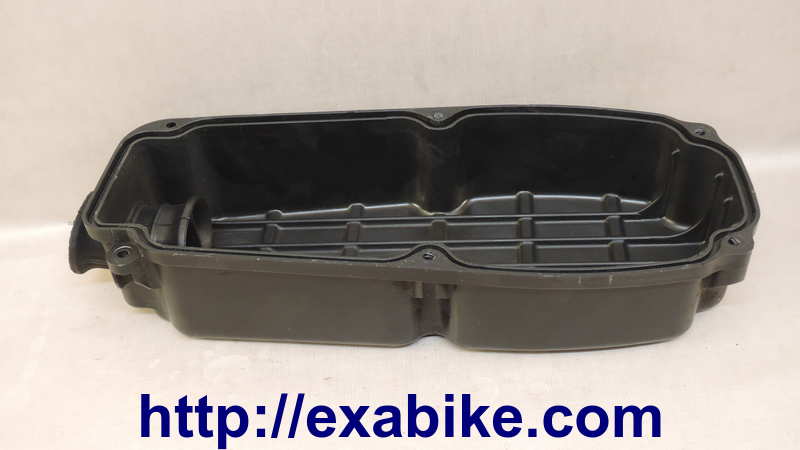 air cleaner cover Honda Varadero 125 - photo 2