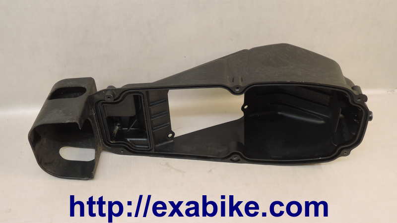 air cleaner case Honda Varadero 125 - photo 1