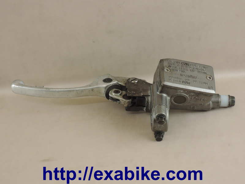 clutch master cylinder Honda VFR 750 - photo 1