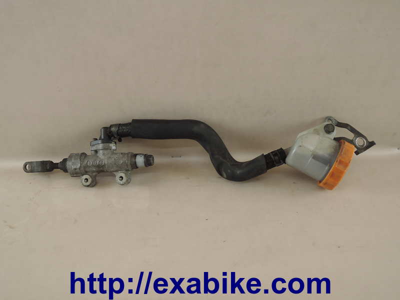 rear master cylinder Honda VFR 750 - photo 1