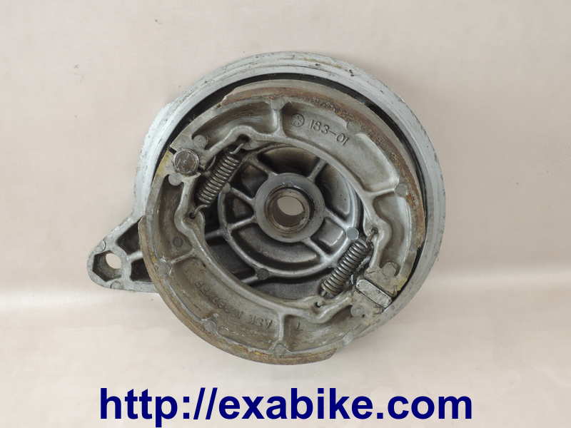 flasque de frein arrière Yamaha DT 175 - photo 2