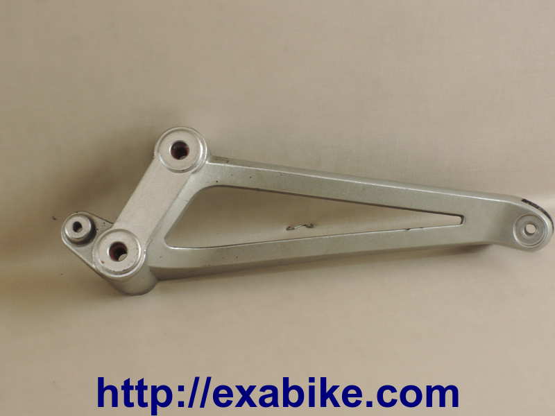 footrest bracket, rear left YAMAHA 1000 R1 - photo 1