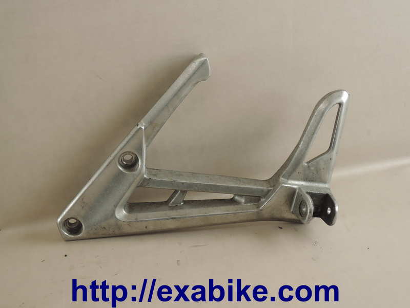 footrest bracket, rear left Yamaha 1000 Fazer - photo 1