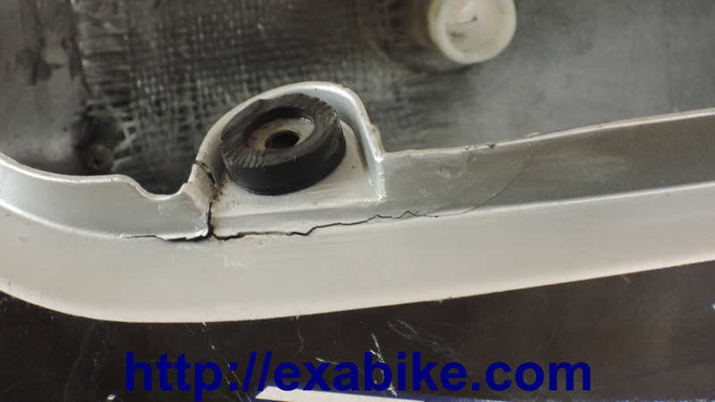 rear saet cowling Suzuki GSXR 750 - photo 3