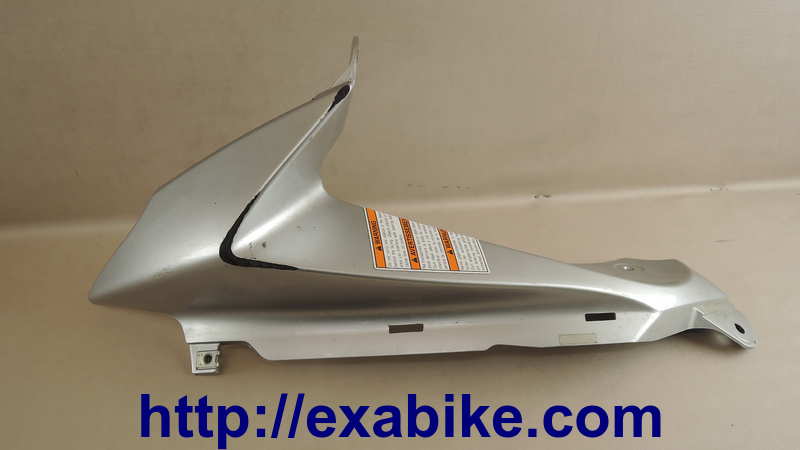 cowling, upper left Suzuki GSXR 600 - photo 1