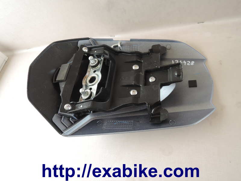 rear seat cover Suzuki GSXR 1000 - photo 2