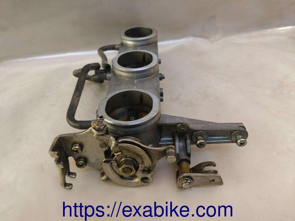 corps de papillons Triumph 1050 Sprint ST - photo 3