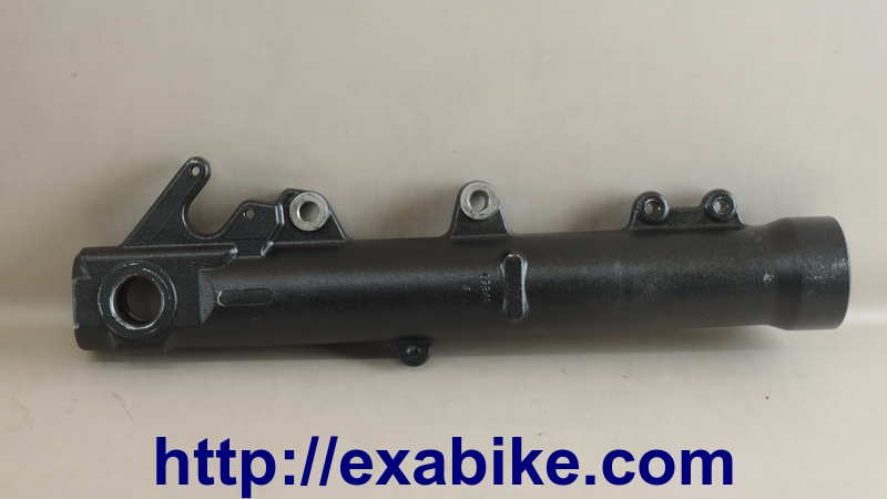 lower fork case, left Triumph 1050 Sprint ST - photo 3