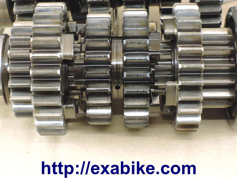 gearbox Triumph 1050 Sprint ST - photo 3