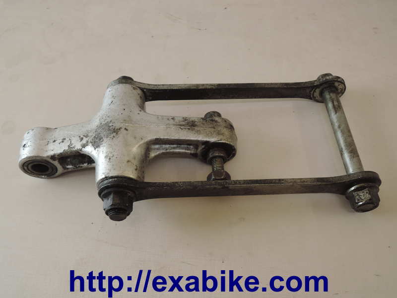 swingarm connecting Suzuki GSXF 750 - photo 1