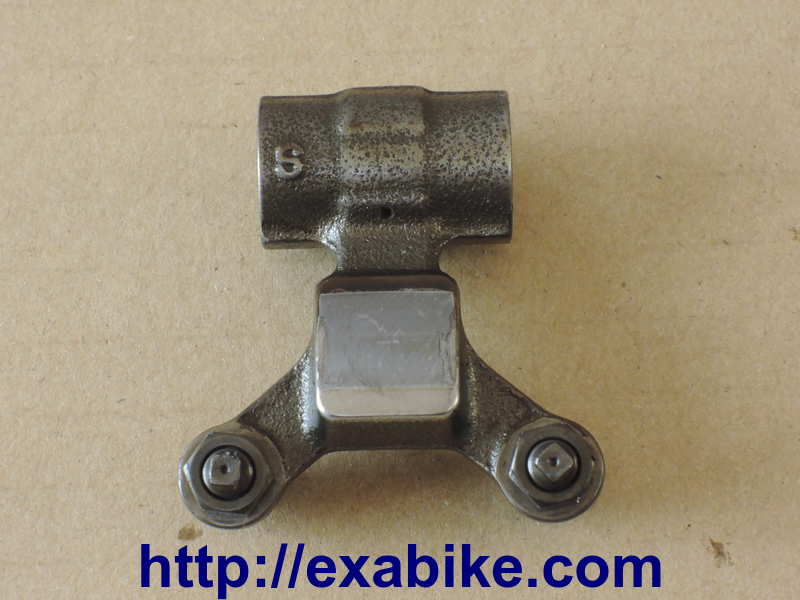 valve rocker Suzuki GSXF 1100 - photo 1