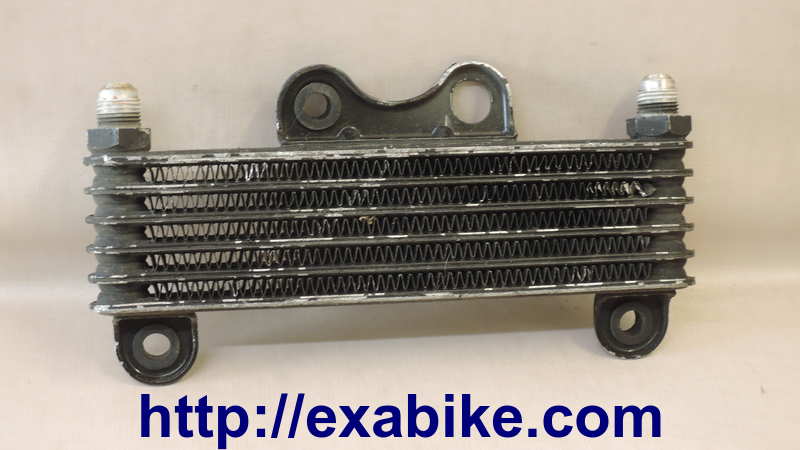 radiateur à huile Kawasaki GPZ 550 - photo 1