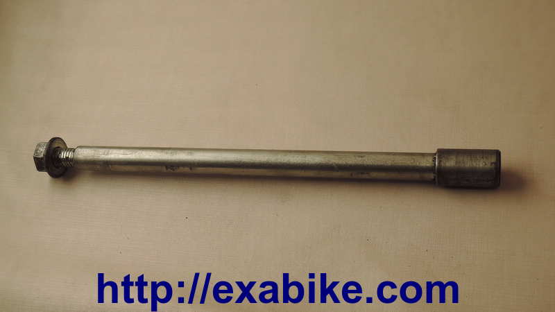front wheel axle Piaggio 125 X9 - photo 1
