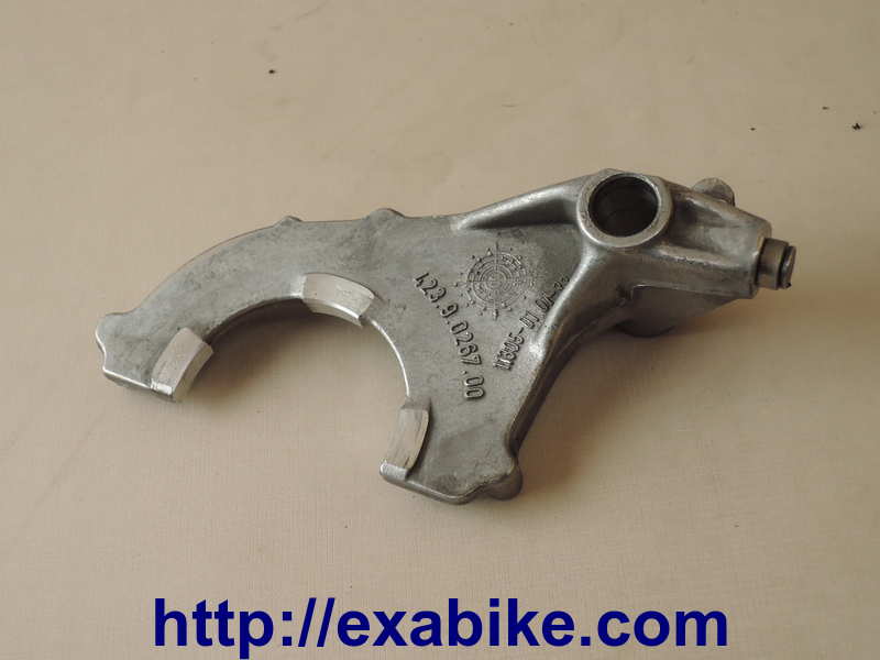fourchette de boite BMW K1200LT - photo 1
