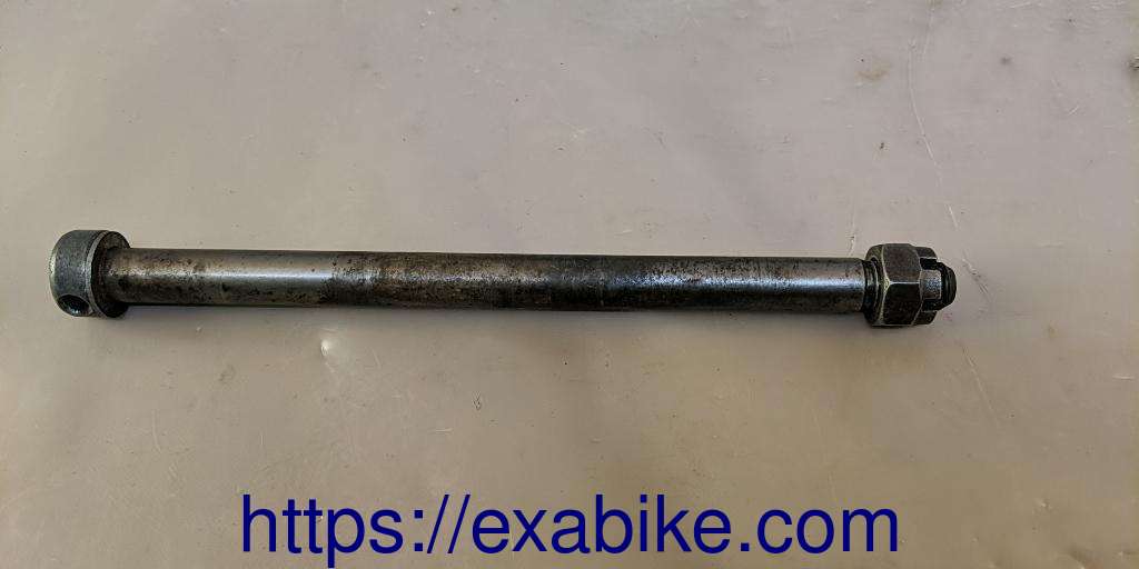 front wheel axle Yamaha SR 250 SE - photo 1