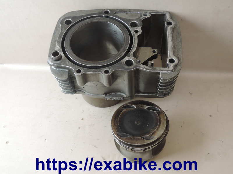 front cylinder Suzuki VX 800 - photo 1