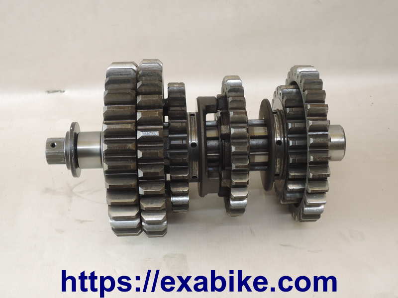arbre secondaire de boite Suzuki VX 800 - photo 1